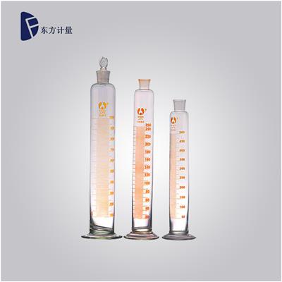 玻璃量筒
